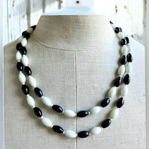 Long Vintage Art Deco Black & White Czech Glass Rope length Necklace.​